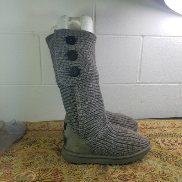 Ugg Classic Cardy 1016555 gray knit sweater boots - Picture 6 of 12